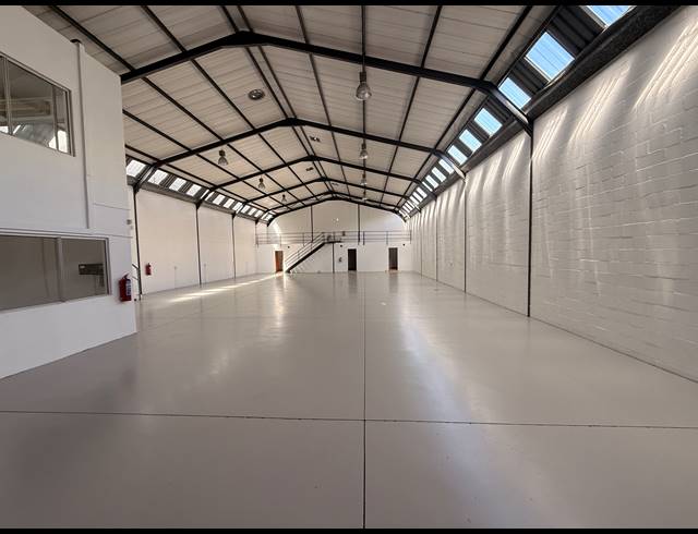 520M² WAREHOUSE TO LET IN PAROW INDUSTRIAL